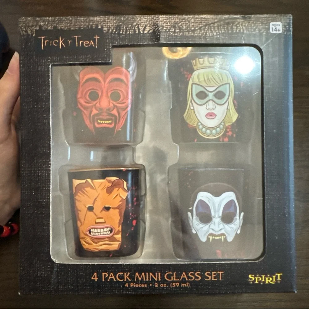 NEW Trick R Treat Shot Glass Cup Set 4pc Mini Glasses Horror Halloween